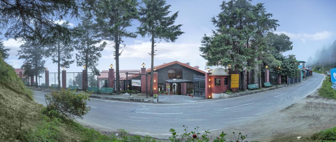 Club Mahindra Kanatal Buitenkant foto