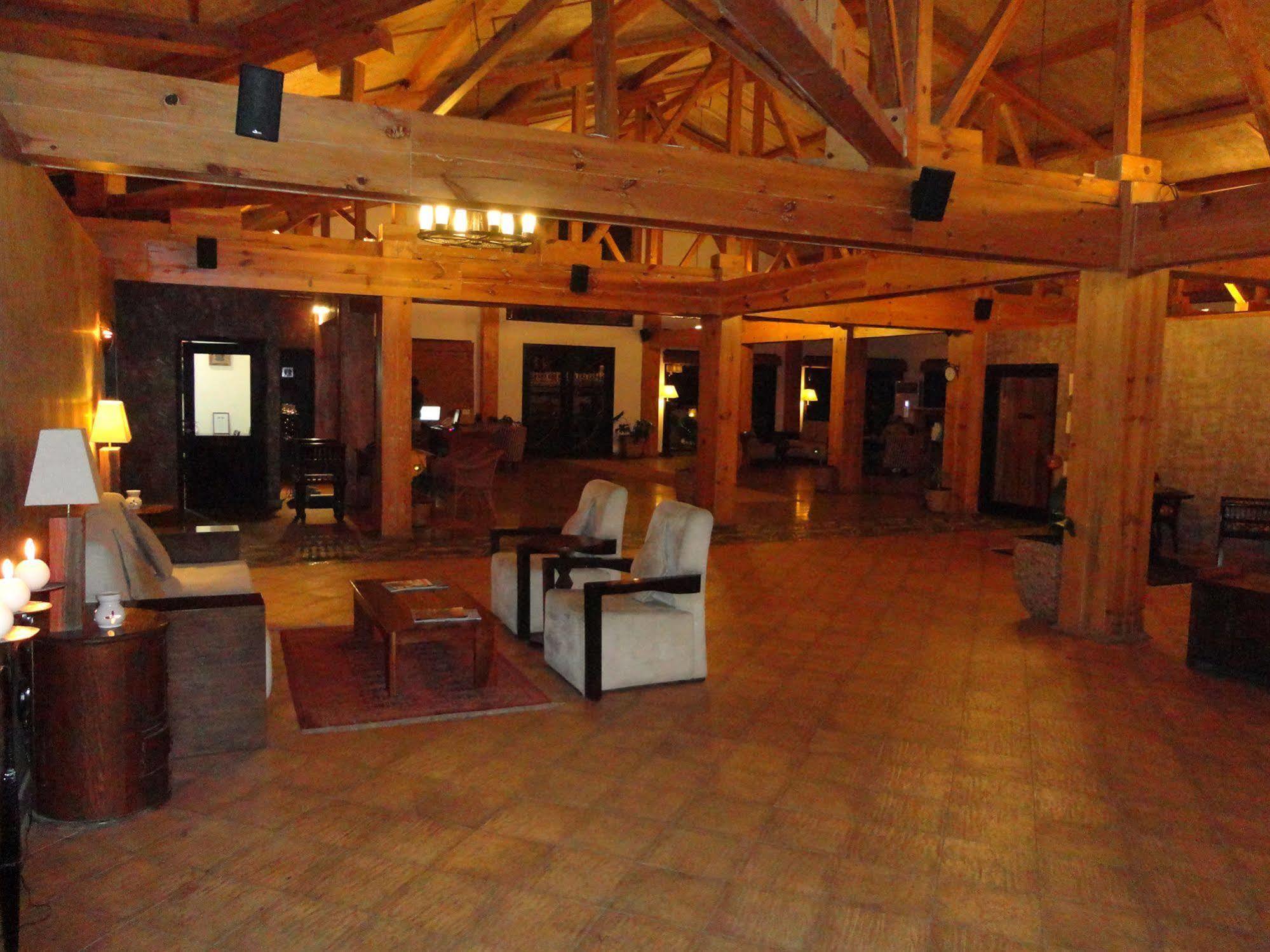 Club Mahindra Kanatal Buitenkant foto