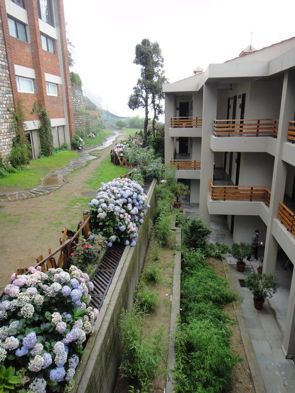 Club Mahindra Kanatal Buitenkant foto