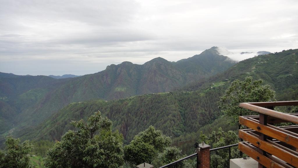 Club Mahindra Kanatal Buitenkant foto